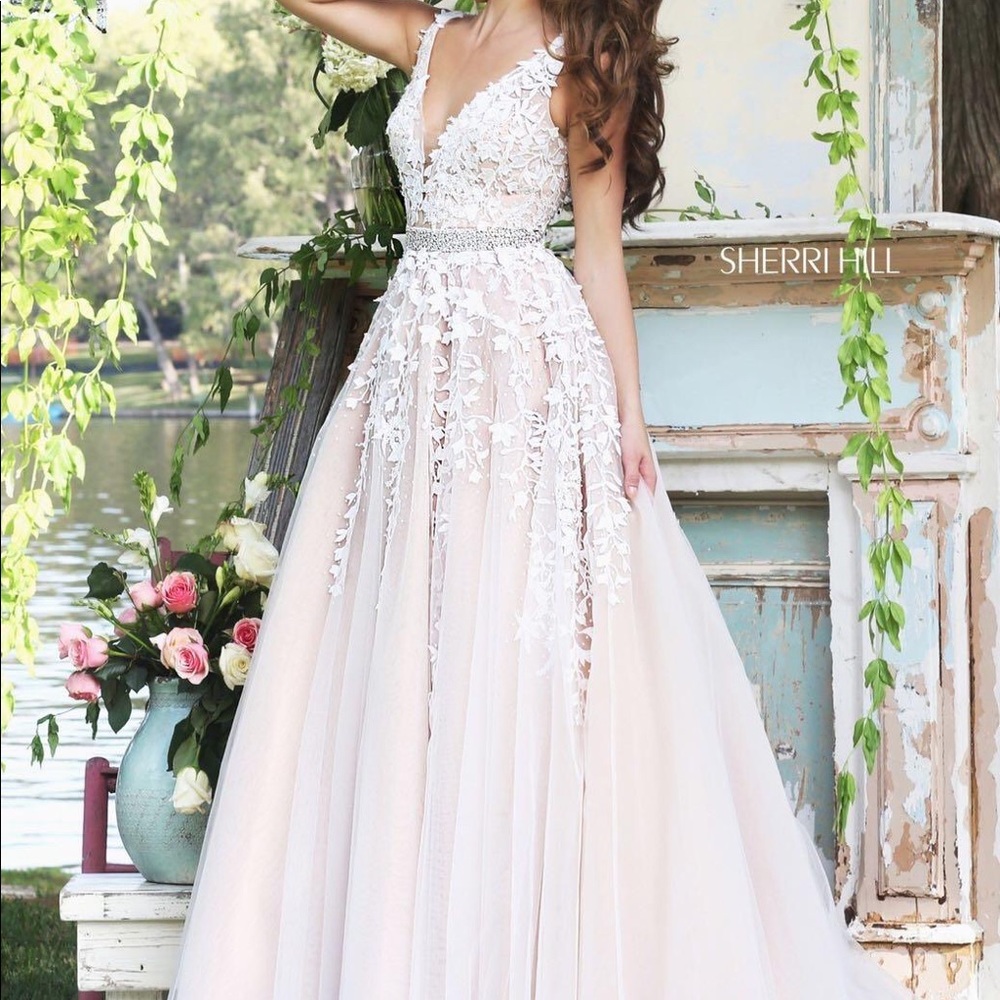 Gorgeous Sherri Hill Grad Dress